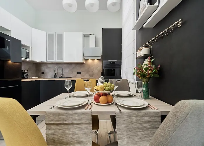 Architektow Avenue Free Parking By Renters *