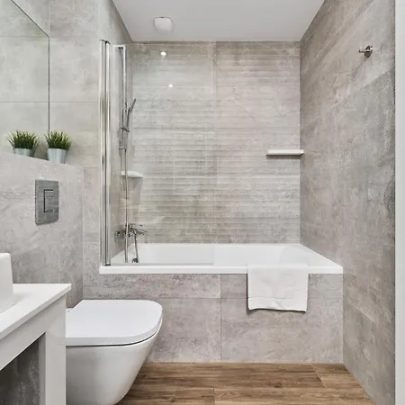 Architektow Avenue Free Parking By Renters Vratislav