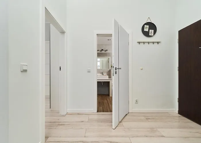 Architektow Avenue Free Parking By Renters Breslavia